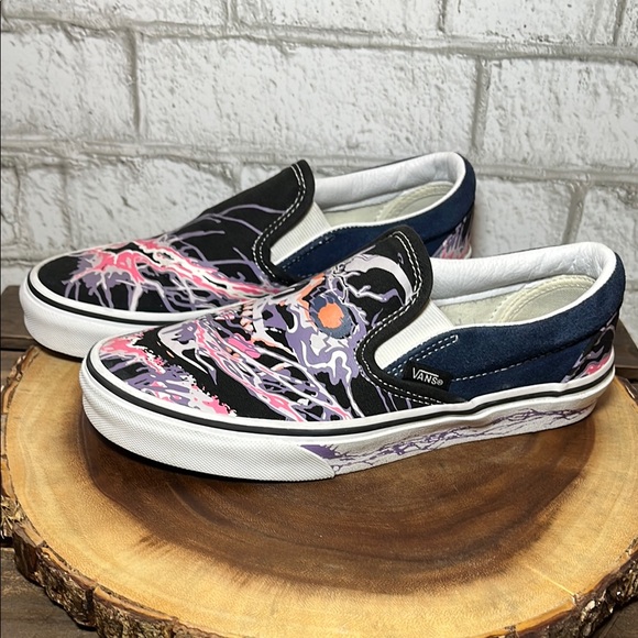 Vans Zap glow in the dark classic slip on sneakers with skull design